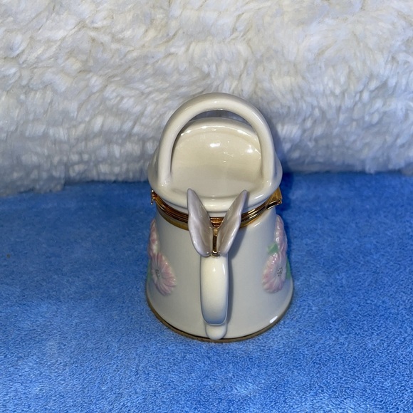 Vintage LENOX Treasures Treasure Box. - Picture 2 of 7